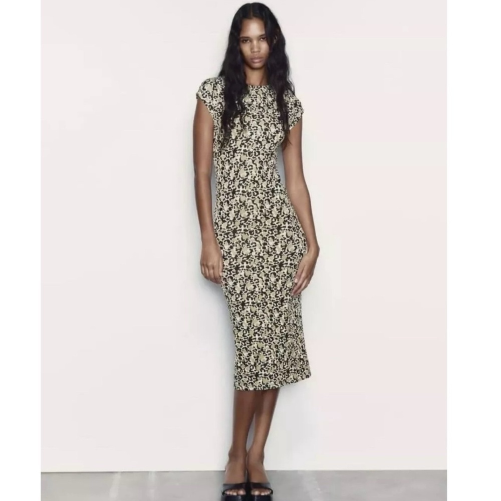Zara Fitted Jacquard Dress